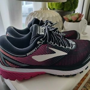 Brooks Ghost 10